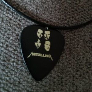 METALLICA GROUP BLACK ALBUM GUITAR PICK NECKLACE